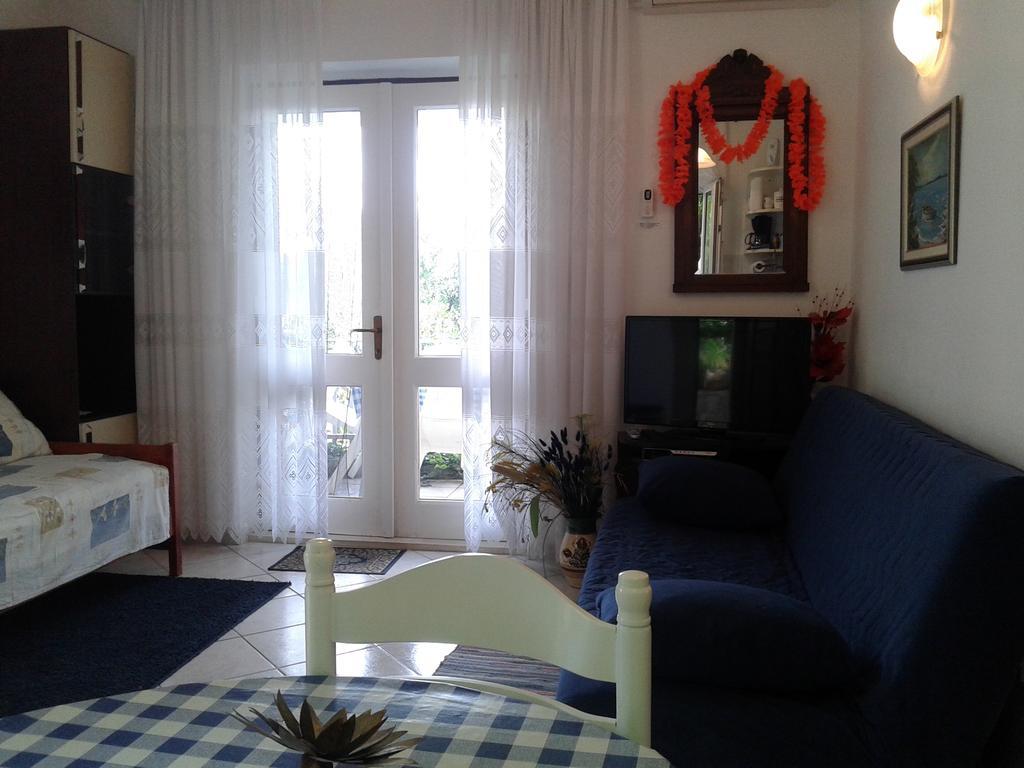 Apartments Marina Supetar Buitenkant foto
