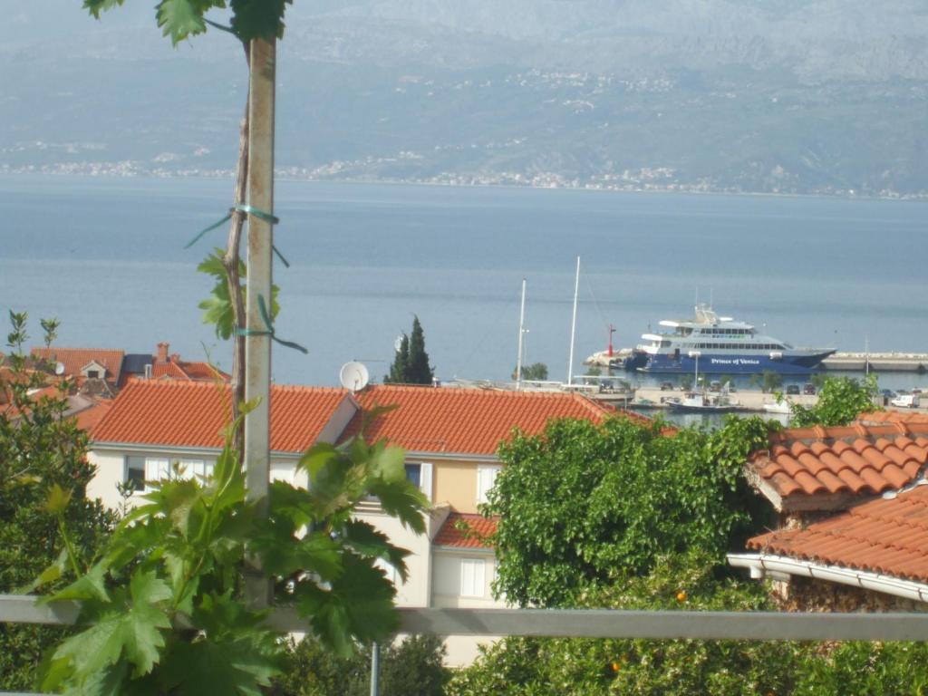 Apartments Marina Supetar Buitenkant foto